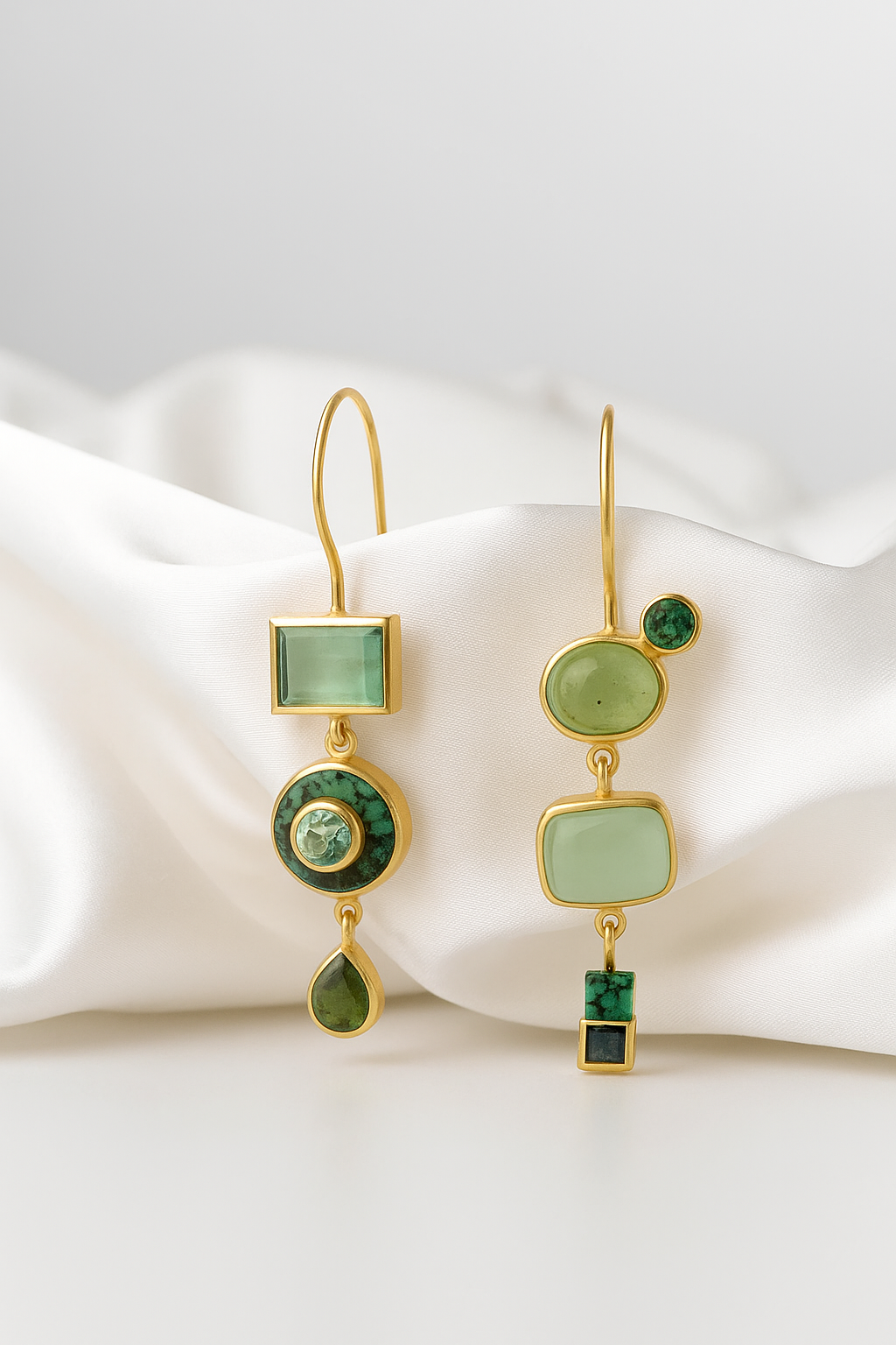 Emerald-Tone Drop Earrings in Antique Finish