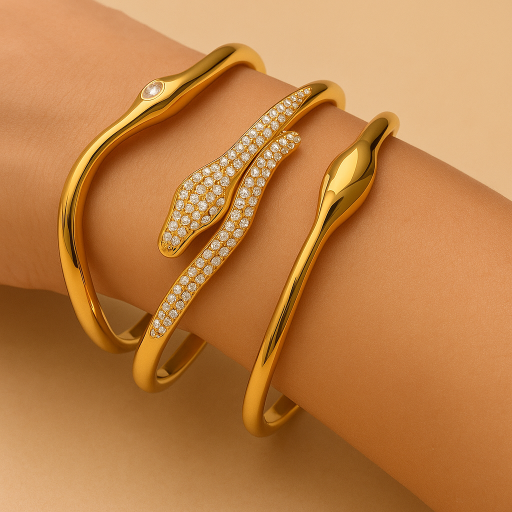Cassian Veyne | Stacked Bracelet Set in 18k Gold
