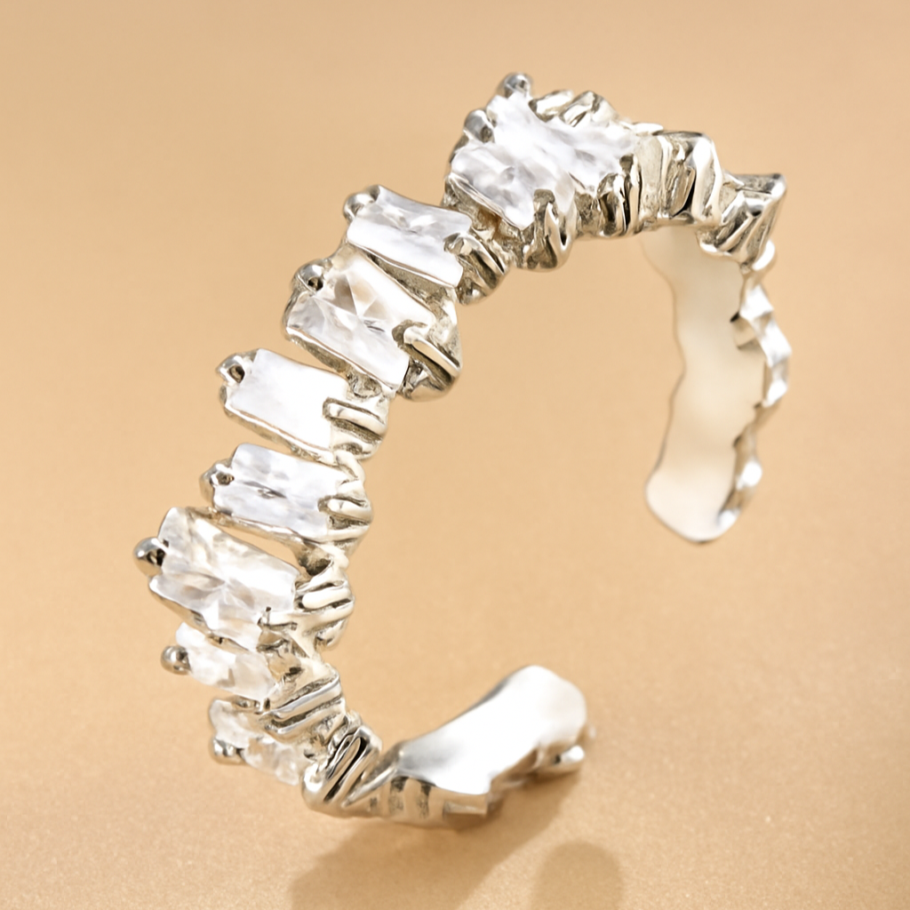 Ring with rhinestone and hip-hop design