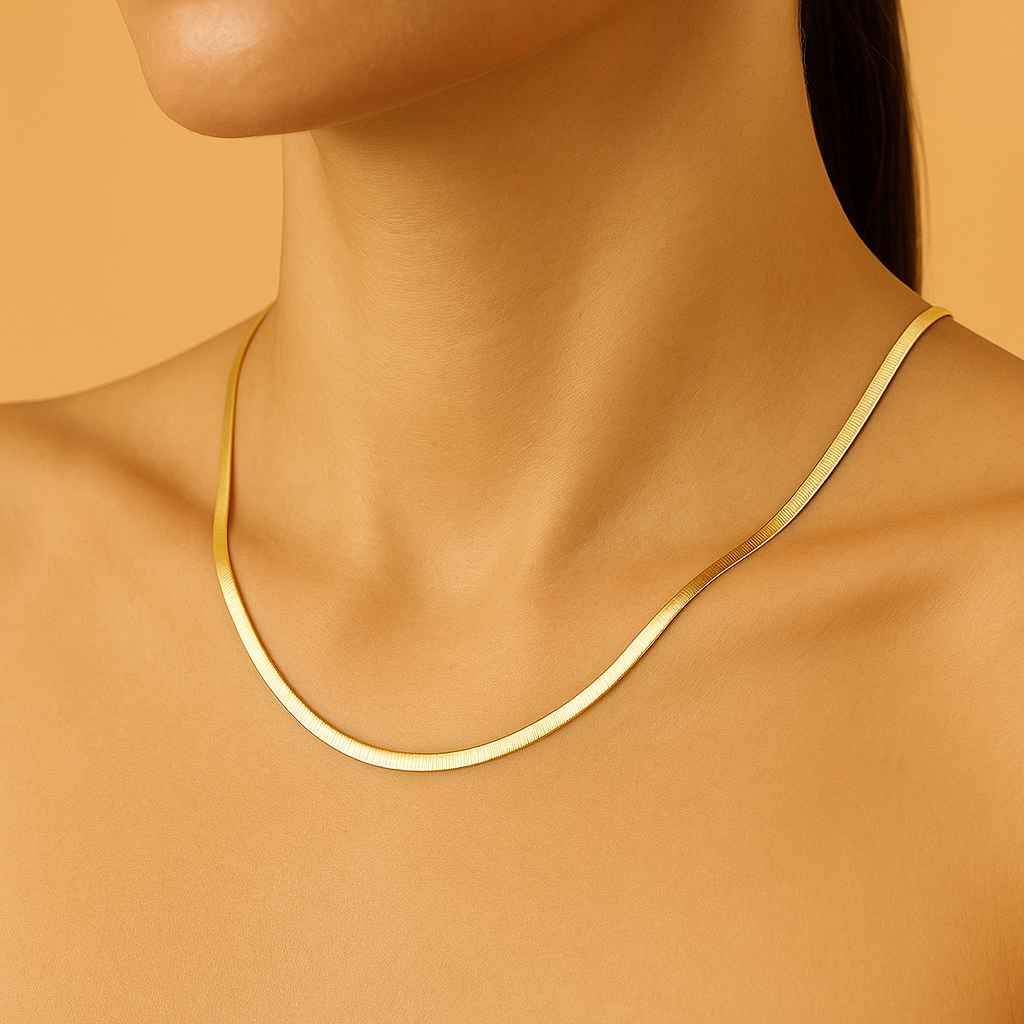 Refined snake bone necklace - 18K gold-plated elegance