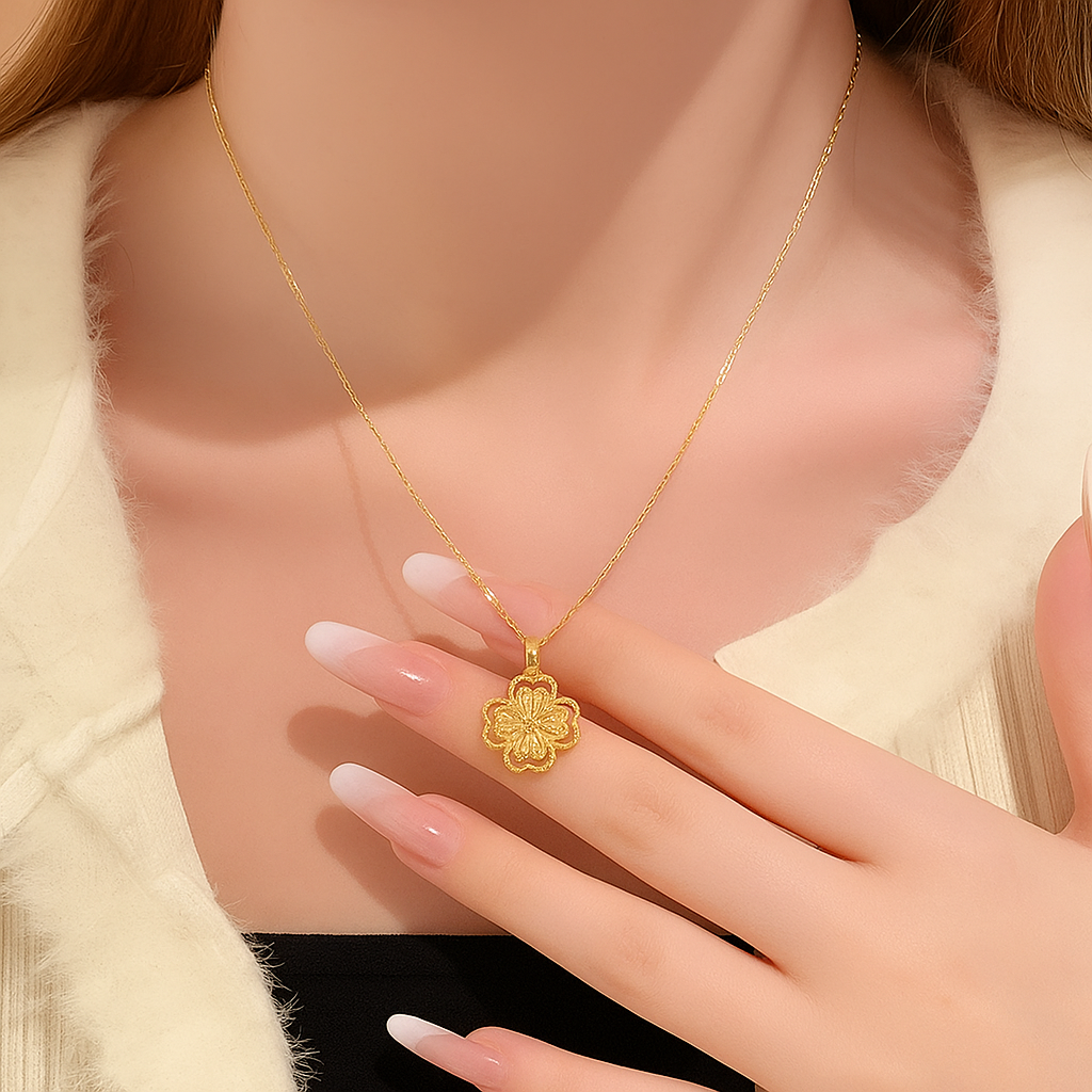 Gold Heart Necklace - Minimalist & Hypoallergenic