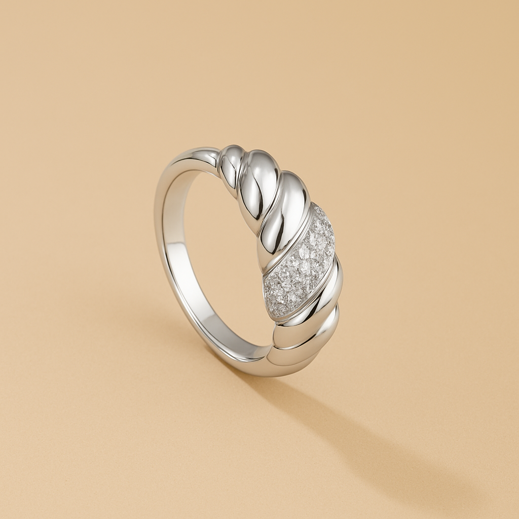 Exquisite Croissant Ring - Light Luxury Women's Accessories