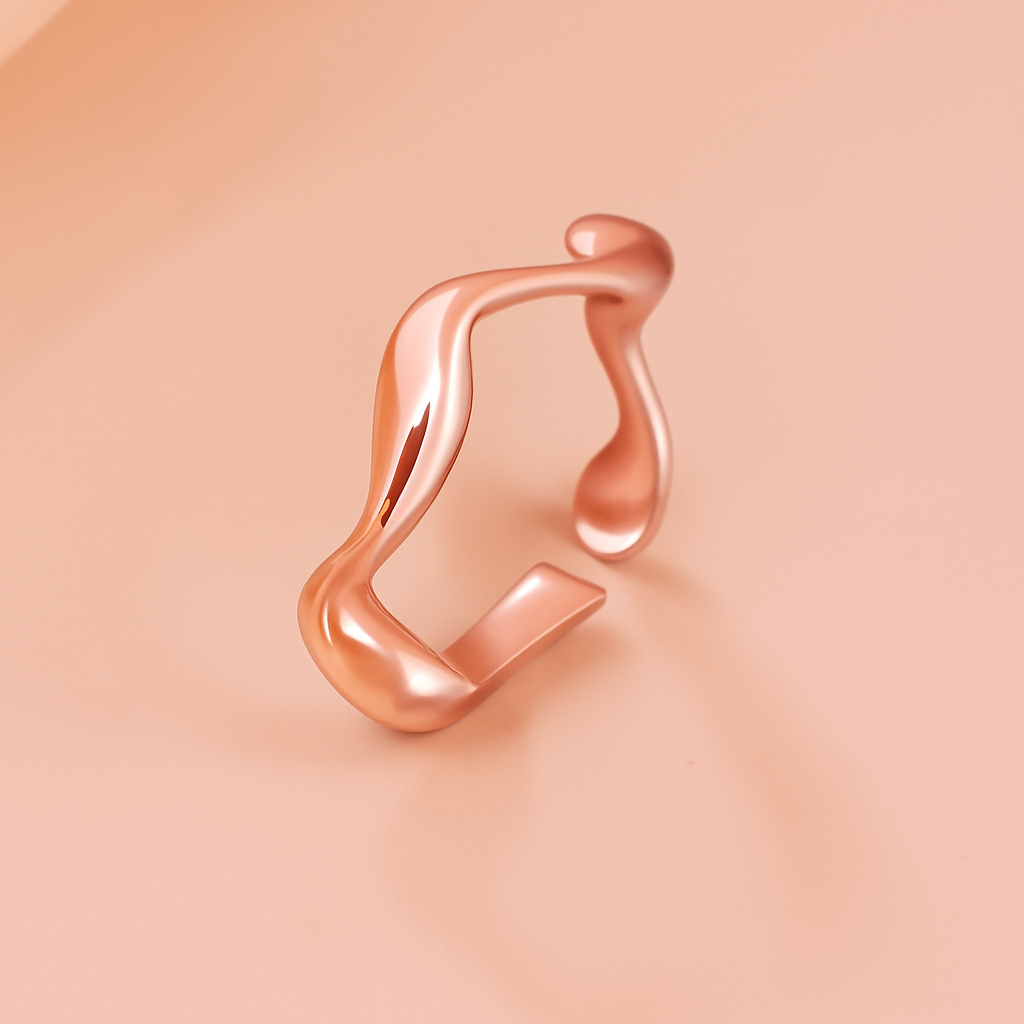 Delicate 18K gold-plated Wave open ring - adjustable fit
