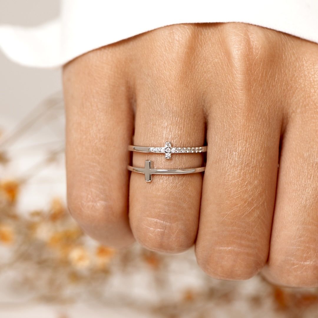 Double Cross Ring