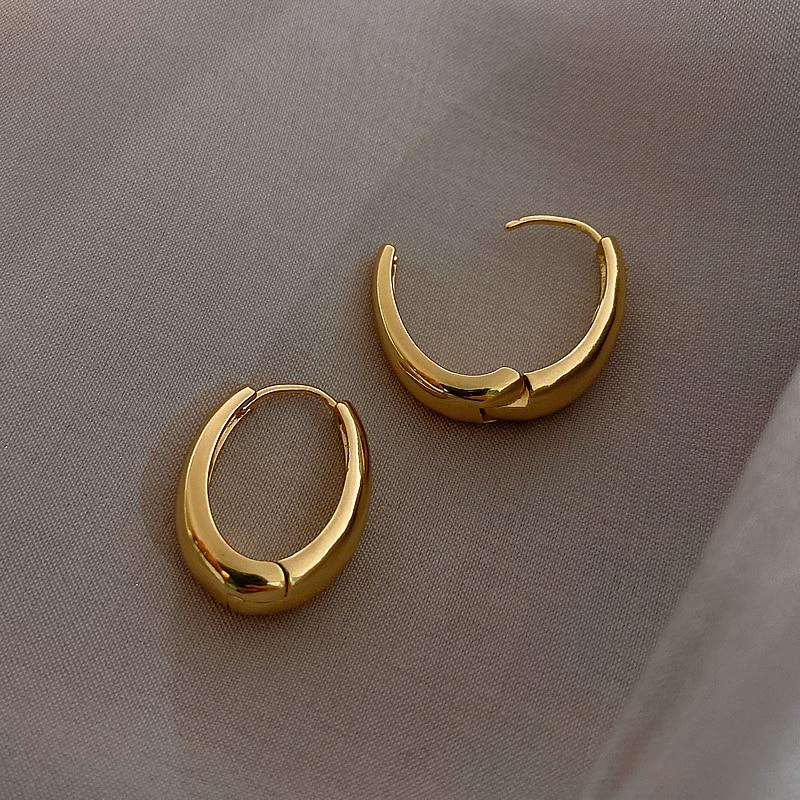 Valentina gold hoop earrings