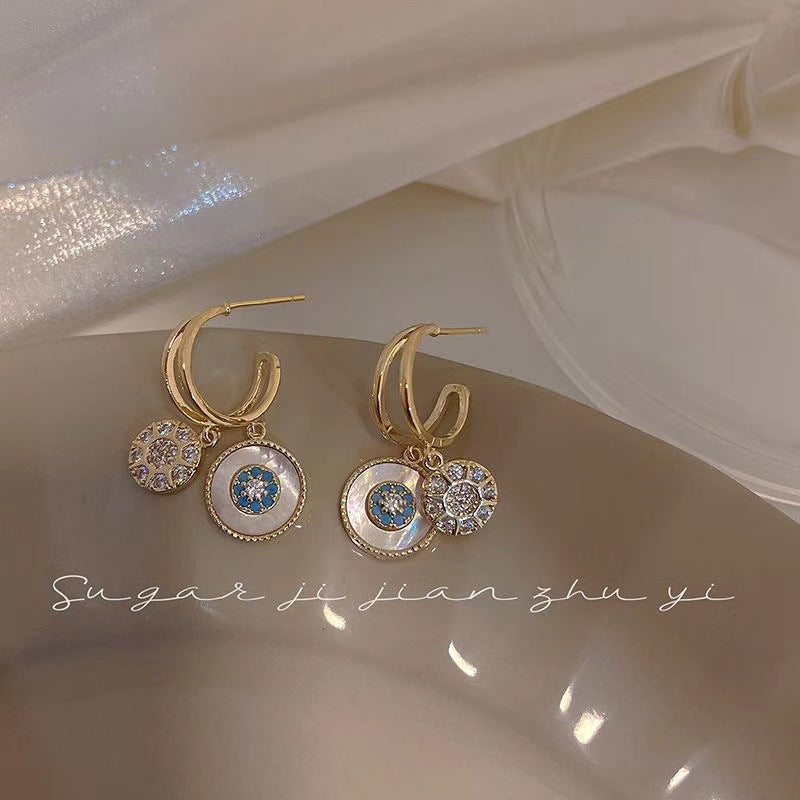 Spectrum Shine: Kaleidoscope-Inspired Gold Earrings
