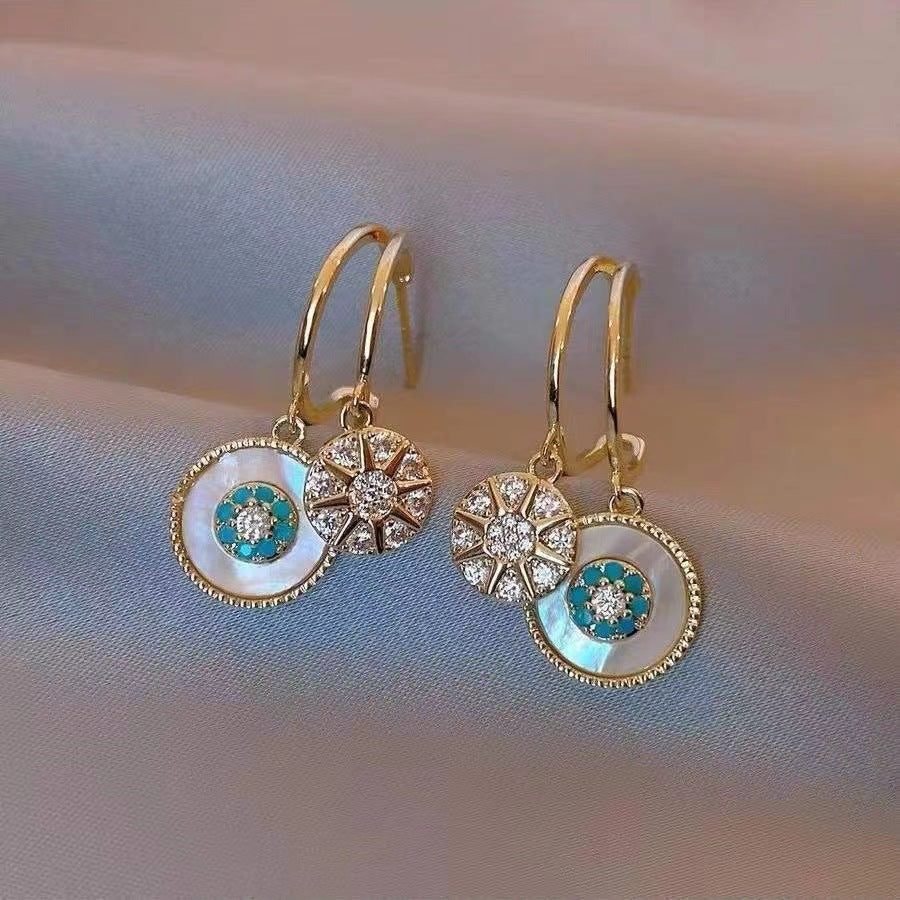 Spectrum Shine: Kaleidoscope-Inspired Gold Earrings