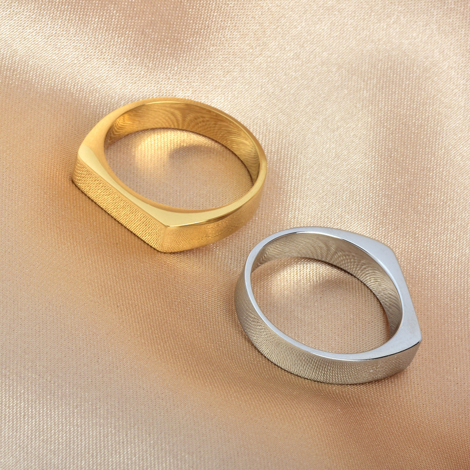 Rectangular signet ring