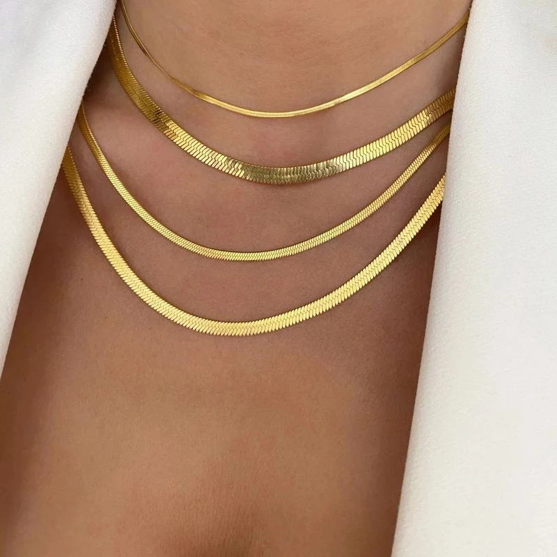 Stella Herringbone Necklace