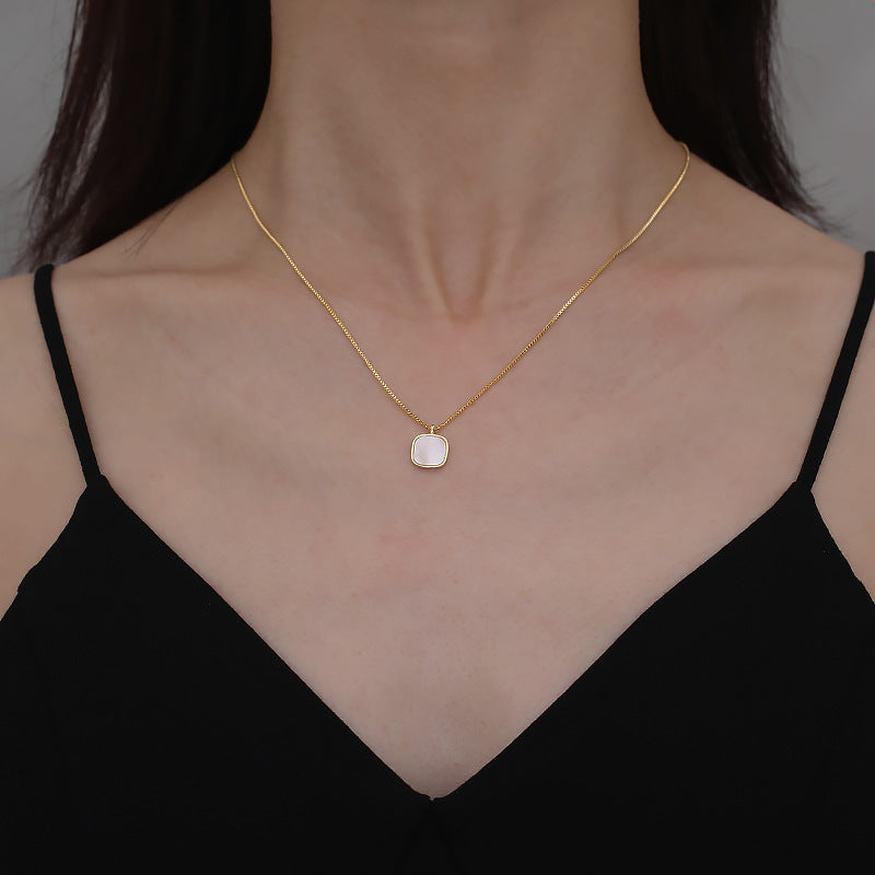 Sophie’s Pearl: Delicate Gold Pendant Necklace