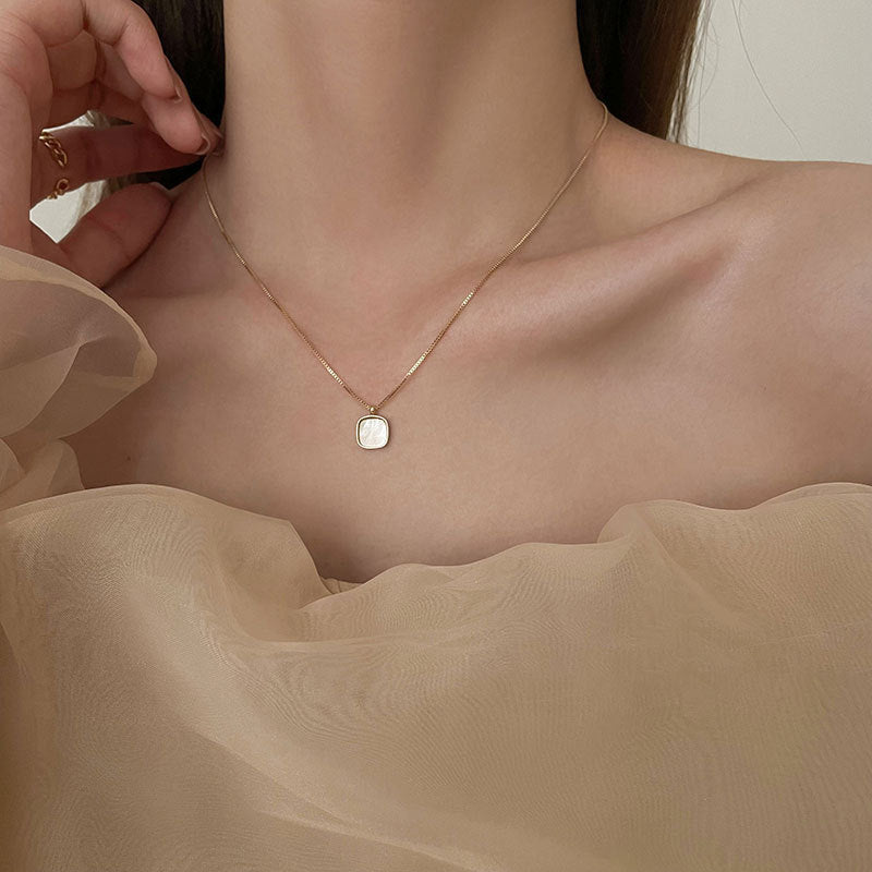 Sophie’s Pearl: Delicate Gold Pendant Necklace
