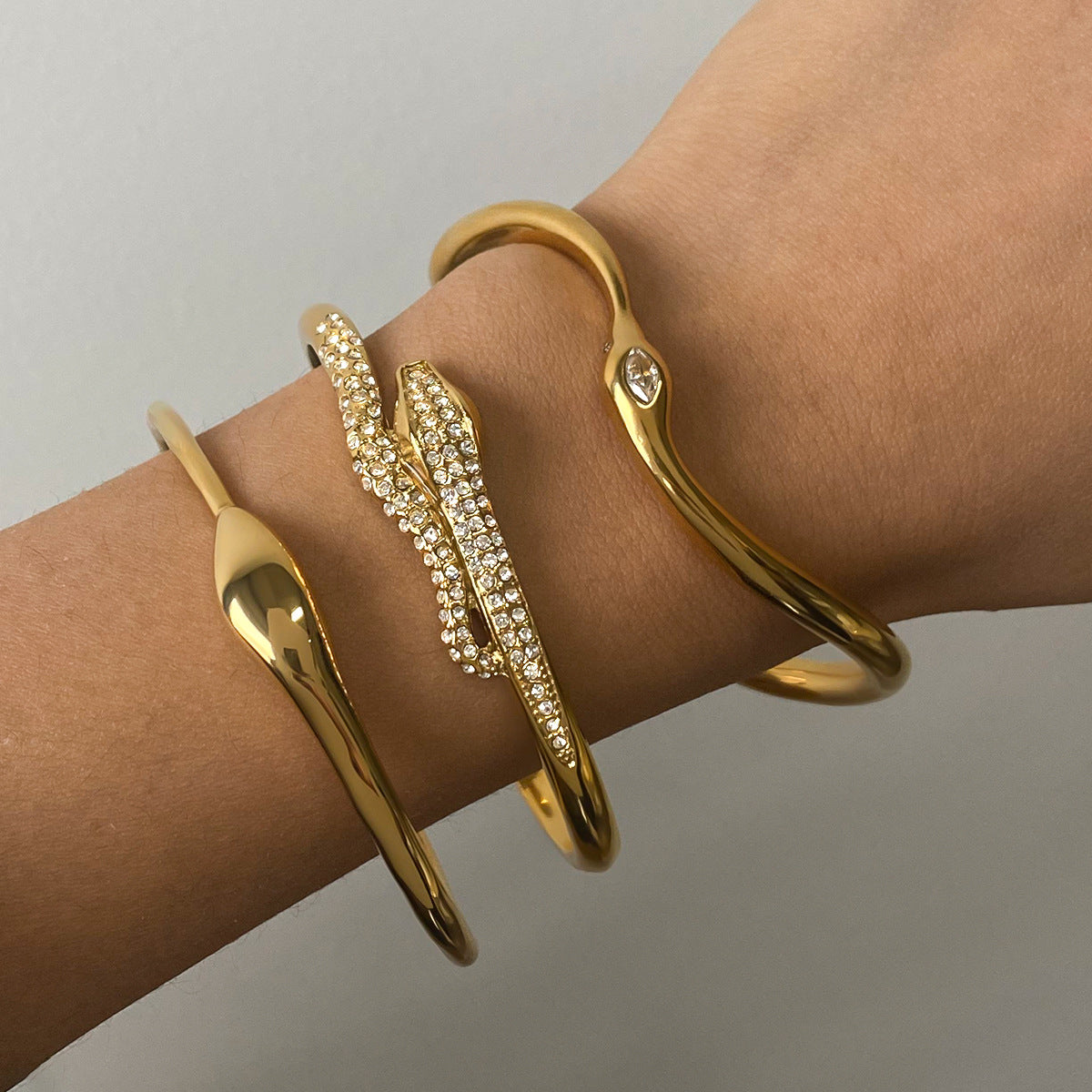 Cassian Veyne | Stacked Bracelet Set in 18k Gold