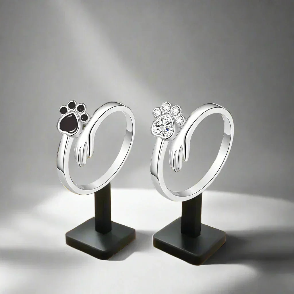 MARA - Adjustable Ring in 925 Silver with Hand and Paw Motif