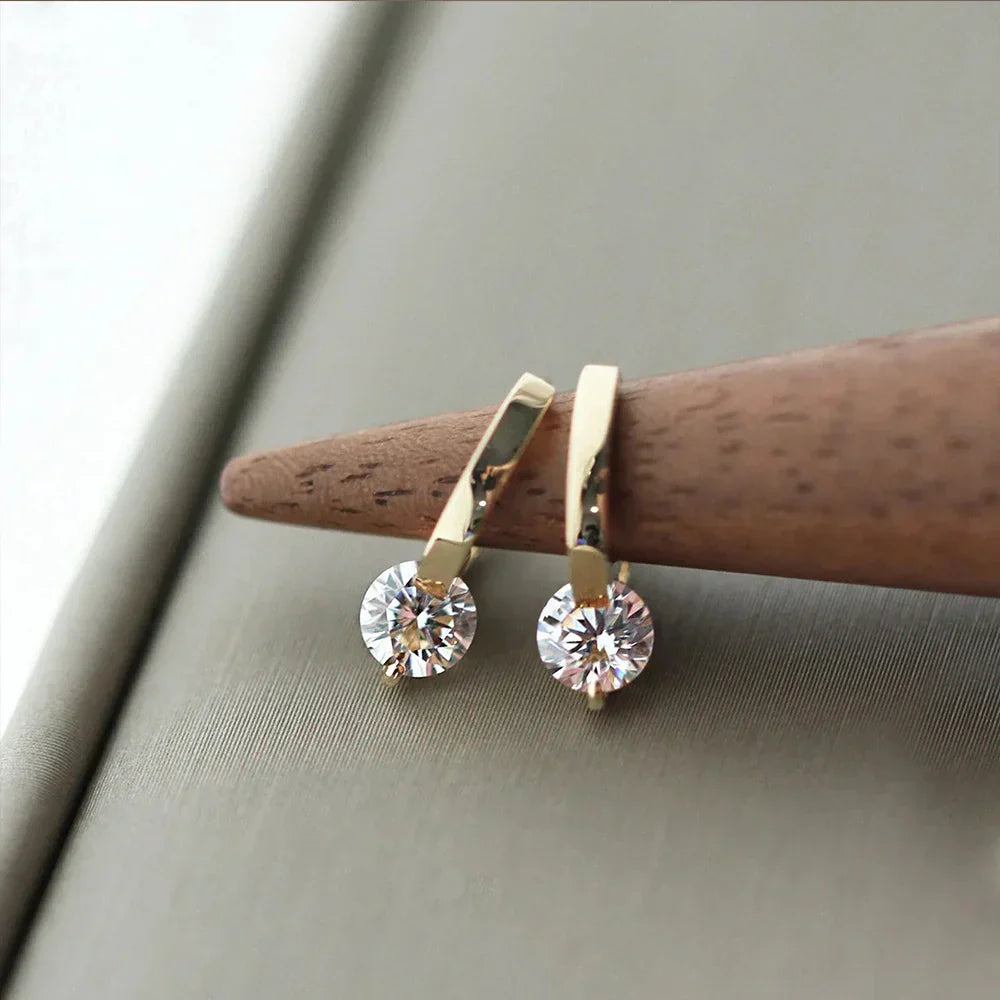 Sparkling Gold Stud Earring