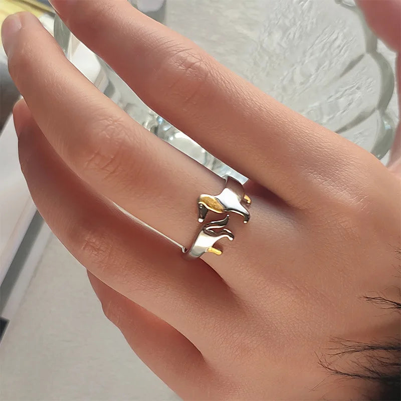REYA - Adjustable Dachshund Ring in 925 Silver