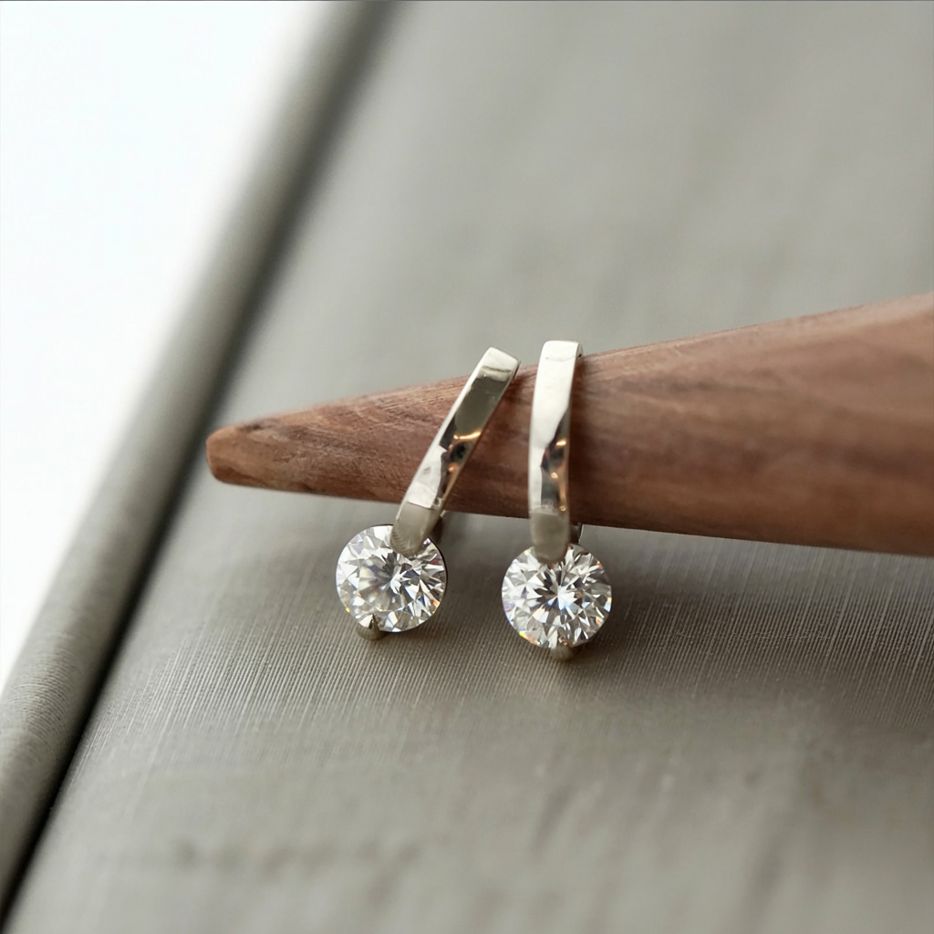 Sparkling Gold Stud Earring