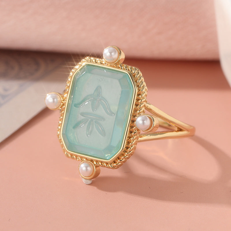 Golden Muse 14K Vintage Pearl Ring Set for Her