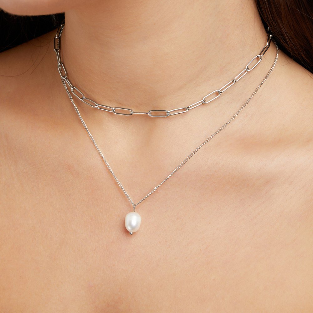 Angela - Silver Pearl Necklace
