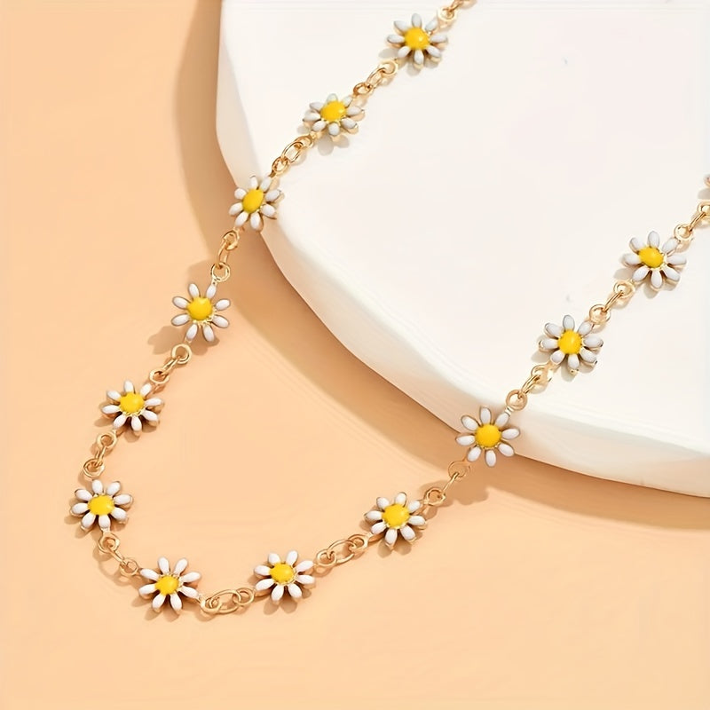 Handmade 14K Gold Plated Daisy Choker – Adjustable Boho Floral Necklace