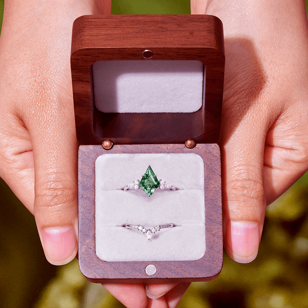 Green moss agate ring in sterling silver