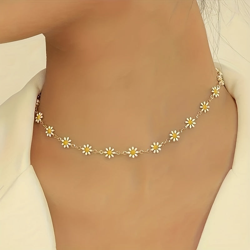 Handmade 14K Gold Plated Daisy Choker – Adjustable Boho Floral Necklace