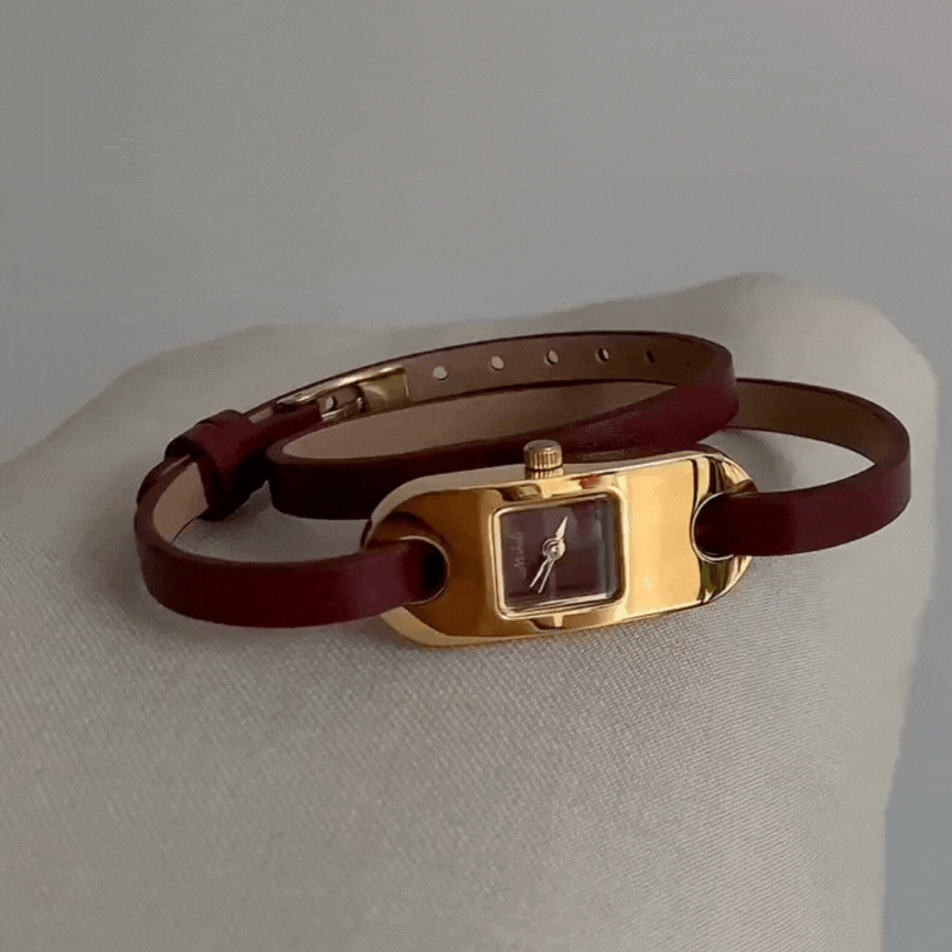 Ankara Red Timepiece – Gold Dial Quartz Watch with Double-Wrap Leather Strap