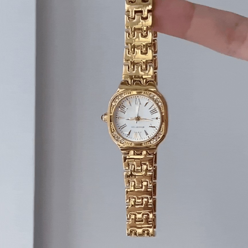 Gold Dial Quartz Watch for Women – Elegant Gold Bracelet Design