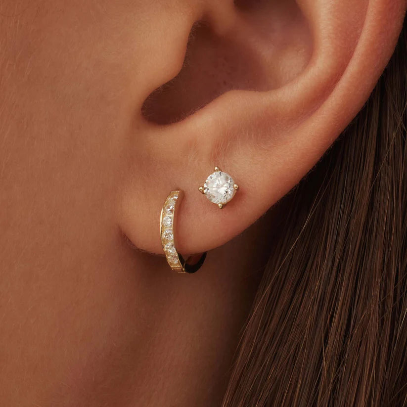 Dara Brilliant Earrings in 14k Gold