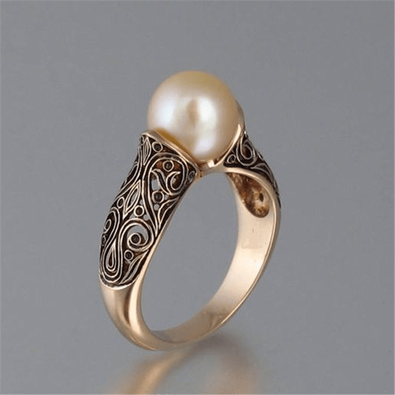 Vintage Gold Pearl Ring – Classic Beauty with a Golden Touch