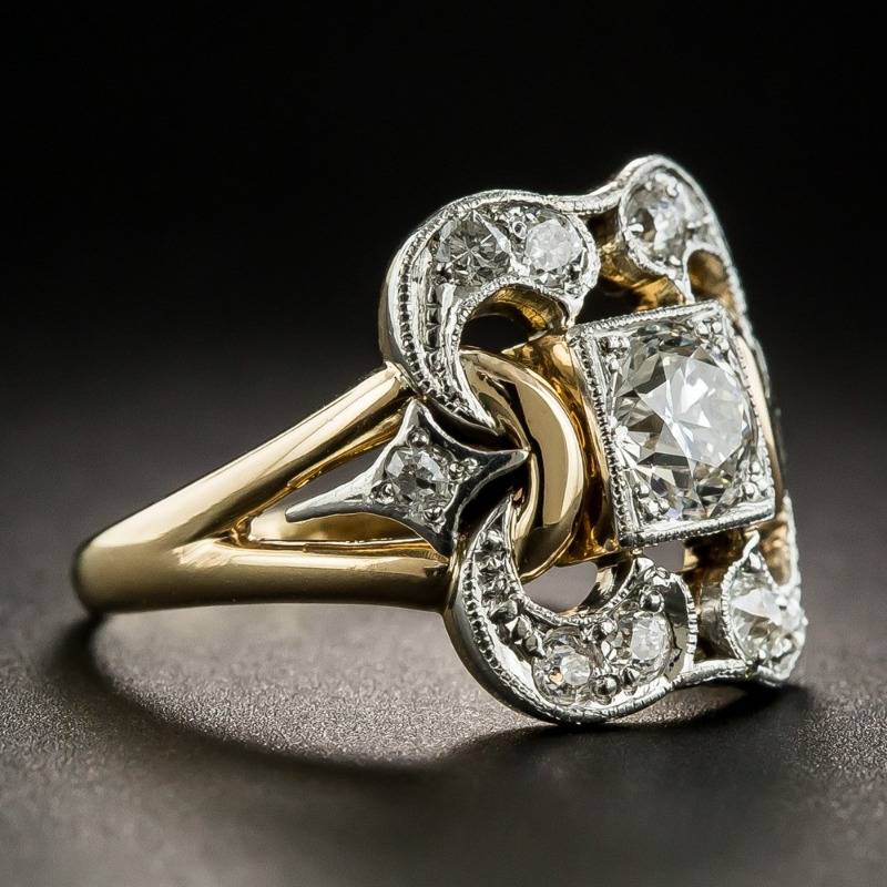 Elegant Vintage Zirconia Ring in Gold
