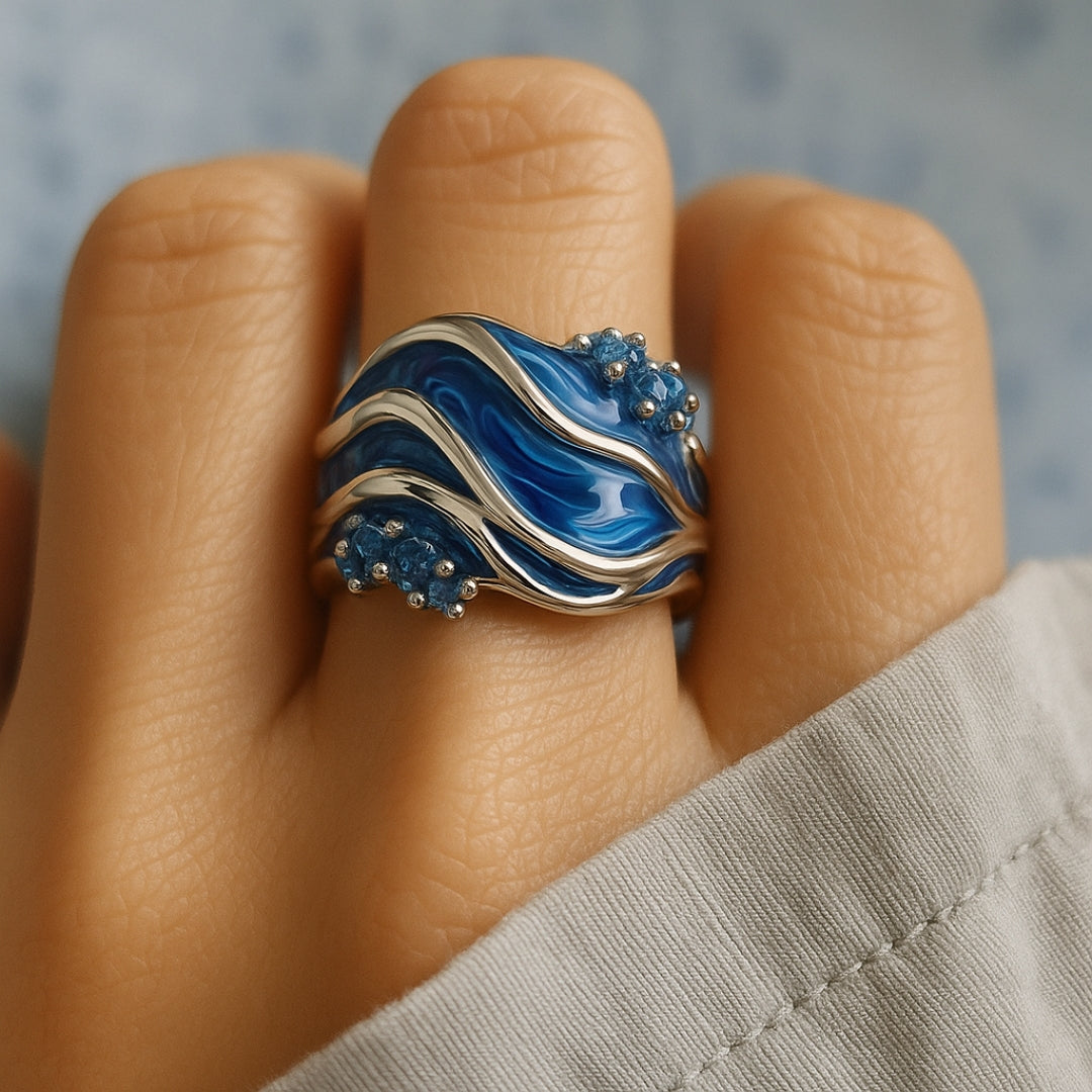 Vintage-Style Gold Wave Band