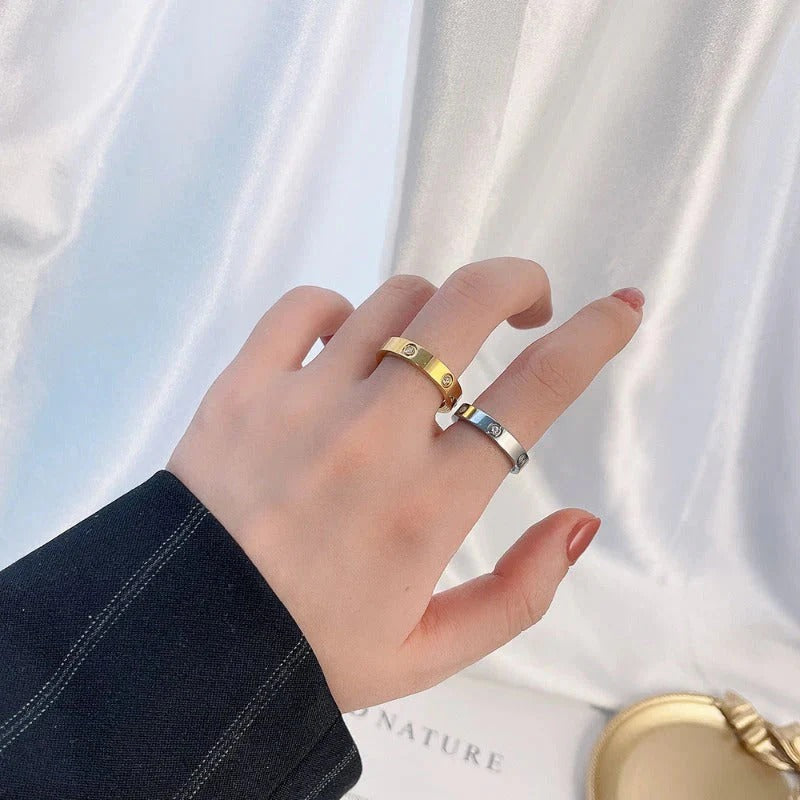 Gelsomina Ravetti in 18K Gold Statement Ring