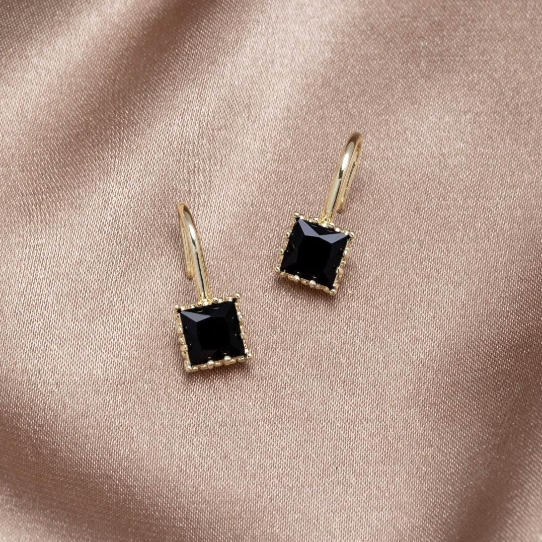 Wonder - Crystal Dangle Earrings