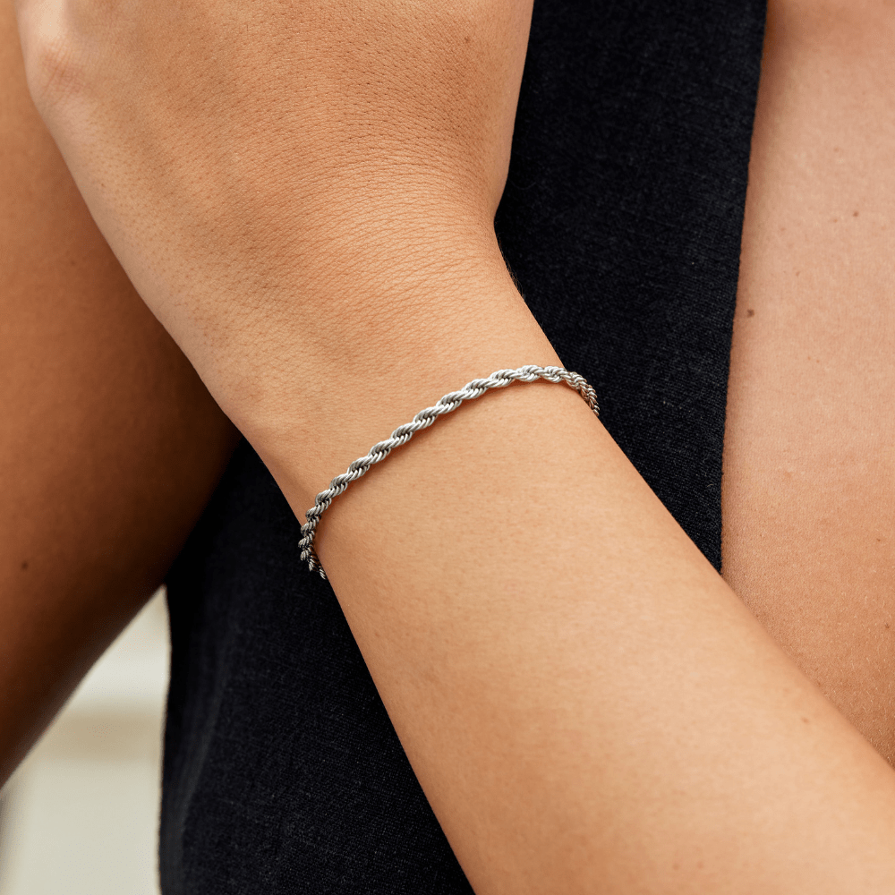 Silver Bracelet with Twisted Chain